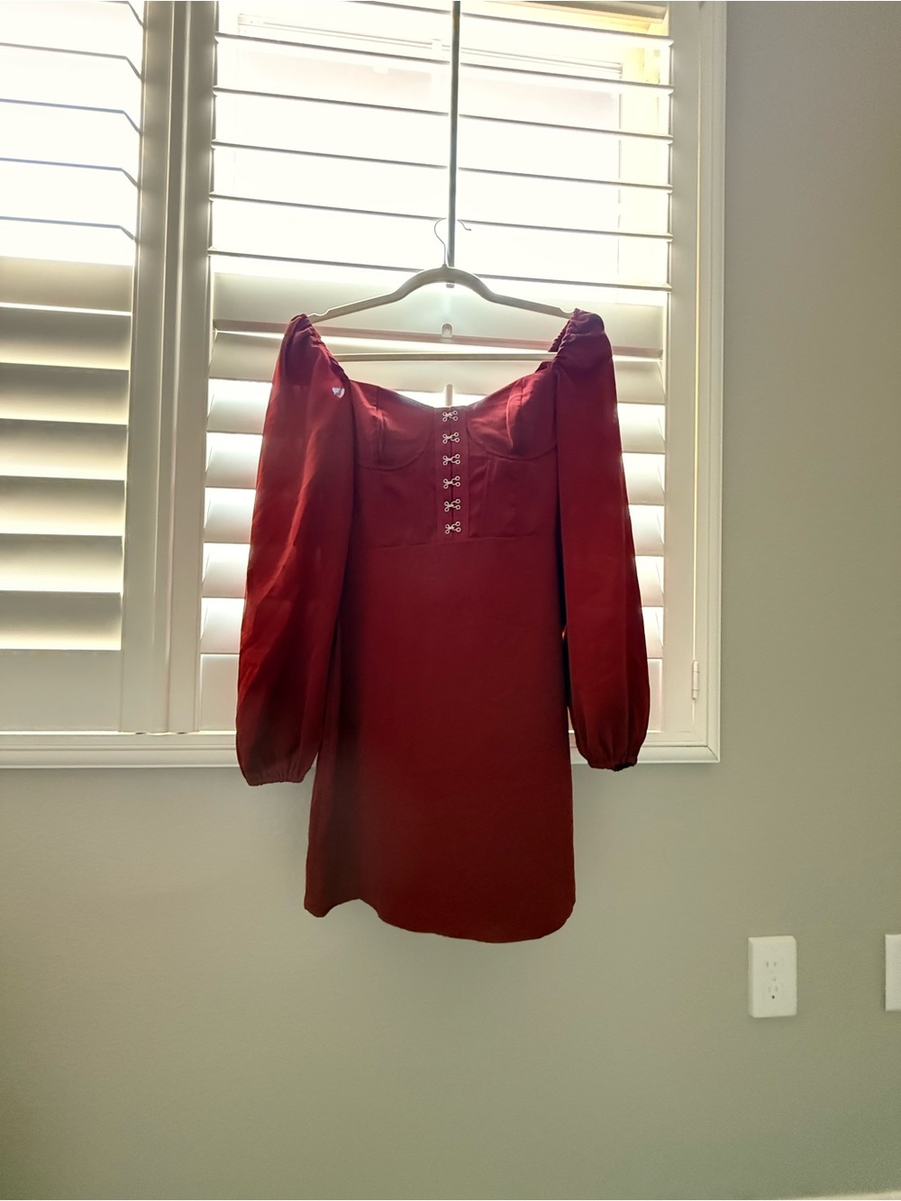 Women's Puff Sleeve Mini Dress in Burgundy